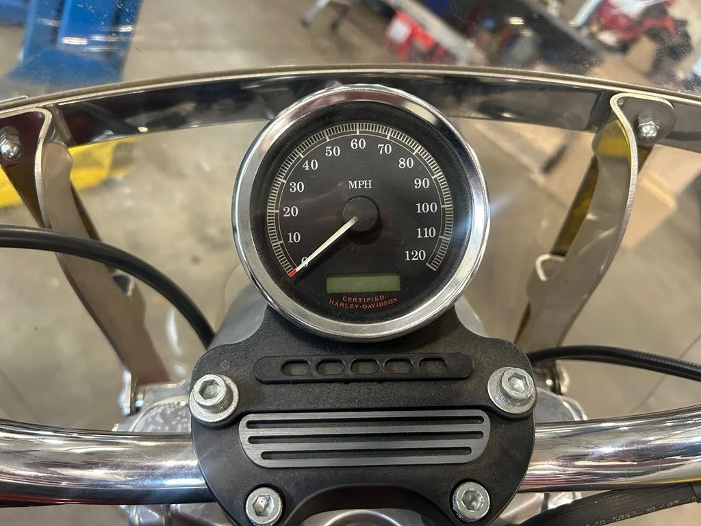 Used 2004 Red Harley-Davidson  image 13
