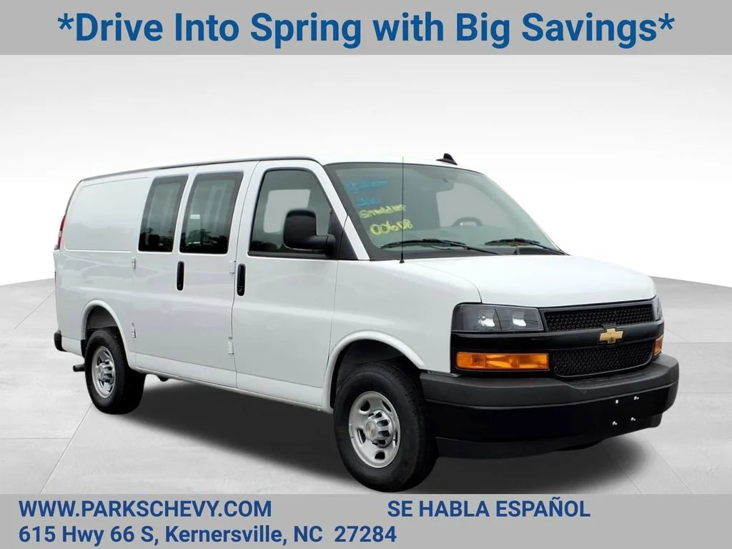 2026 Chevrolet Express 2500 Work Van HD's photo