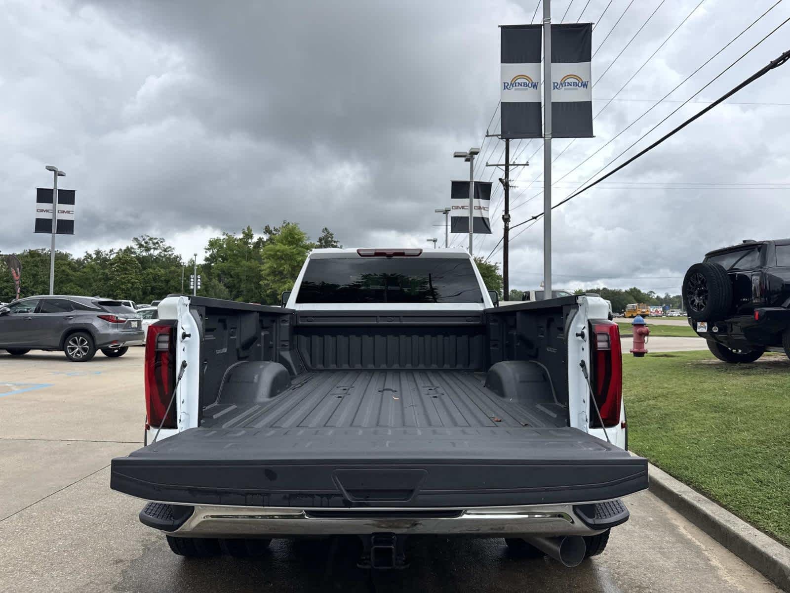 New 2026 Summit White GMC Pro DRW image 7