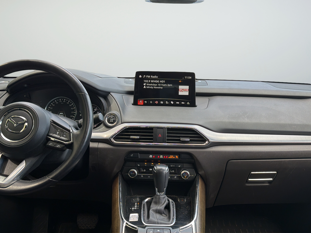 Used 2020 White Mazda Signature image 11