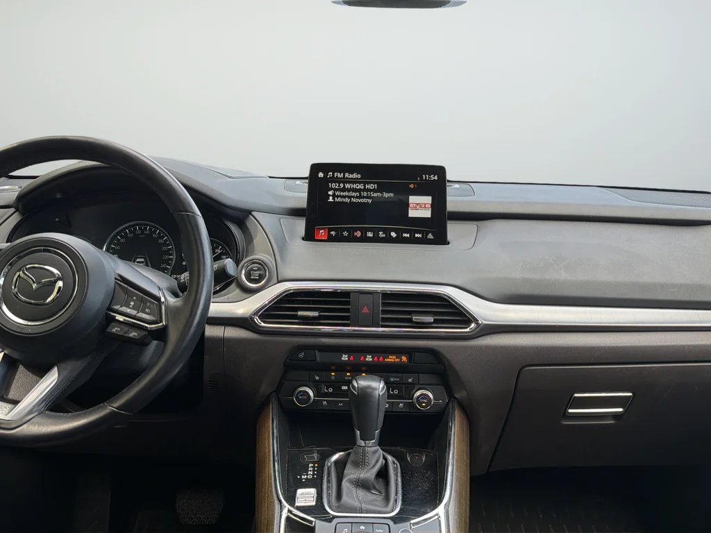 Used 2020 White Mazda Signature image 11