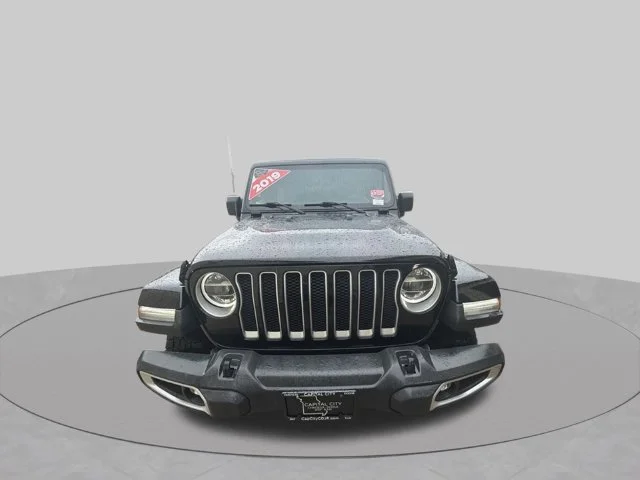 Used 2019 Black Jeep Unlimited Sahara image 8