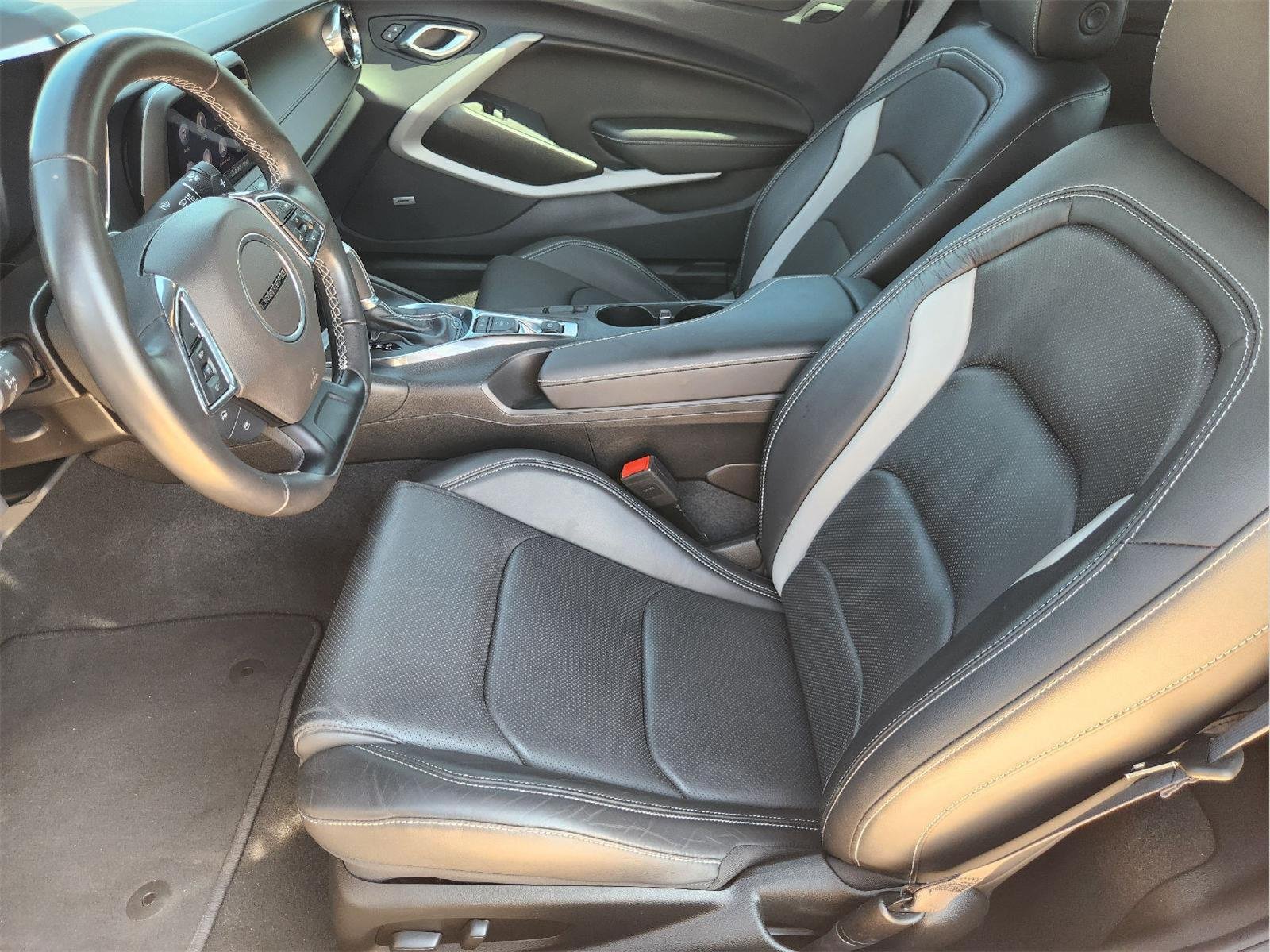 Used 2024 Sharkskin Metallic Chevrolet 2LT image 13