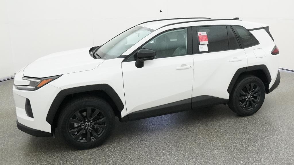 New 2026 Ice Cap Toyota XLE Premium image 5