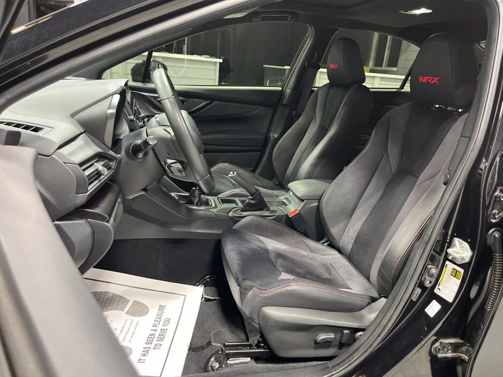 Used 2022 Crystal Black Silica Subaru Limited image 12