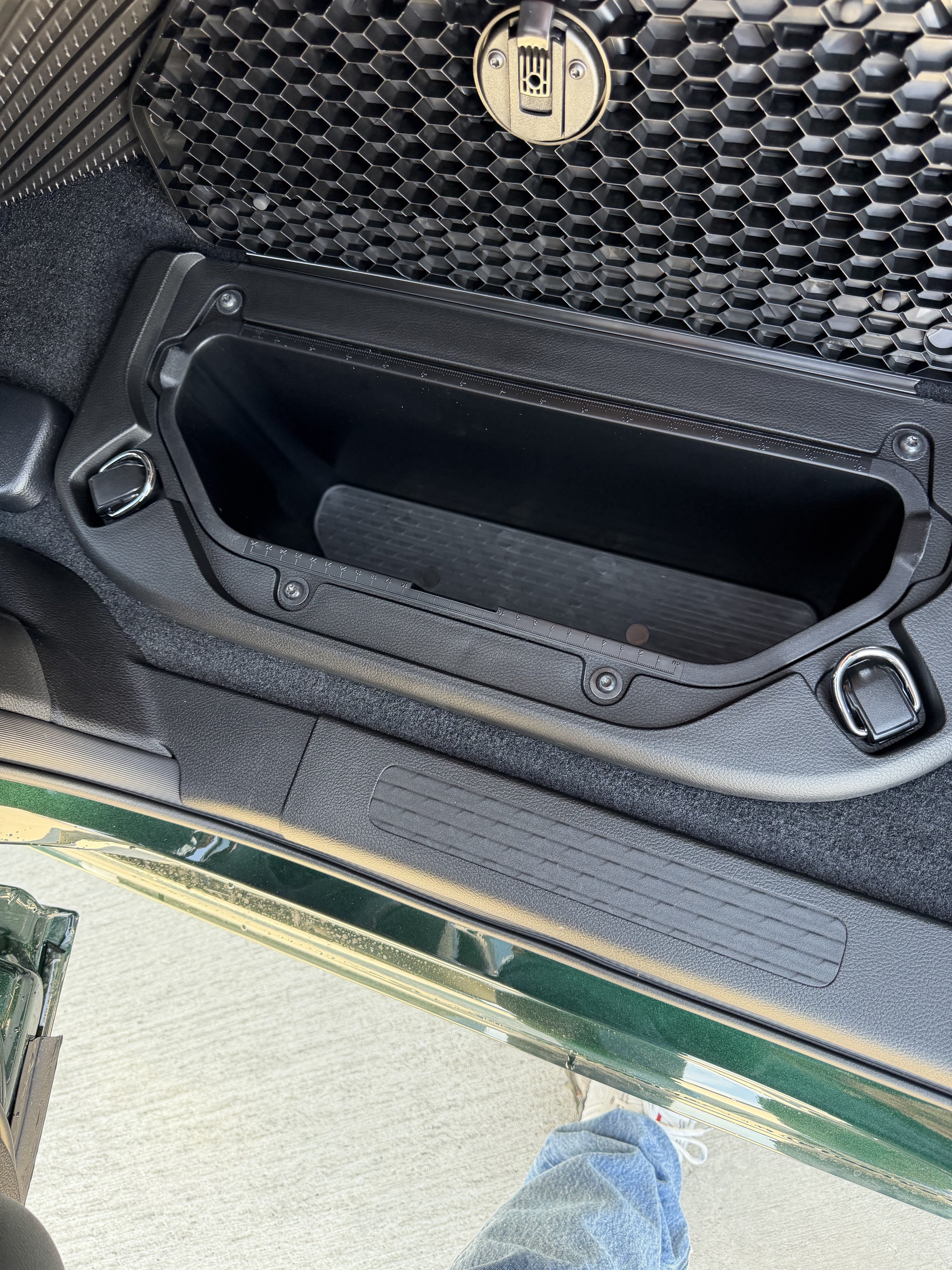 New 2026 Serrano Green Metallic Ram Laramie image 30