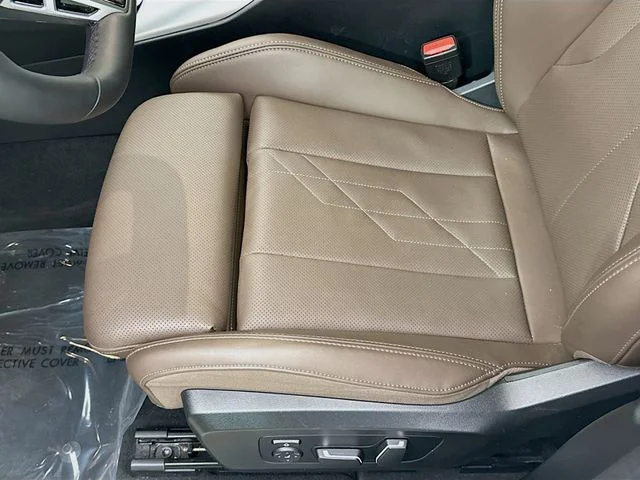 Used 2026 White BMW 30 xDrive image 18