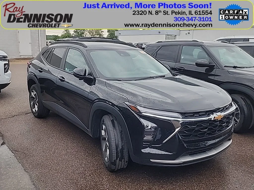 2025 Chevrolet Trax LT's photo