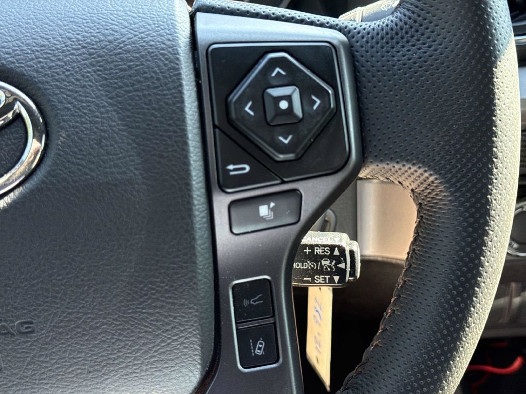 Used 2022  Toyota SR image 35