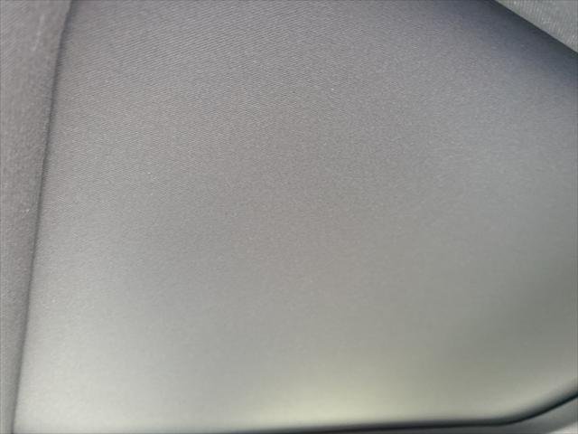 New 2026 Bright White Clear-Coat Exterior Paint Jeep Limited image 31