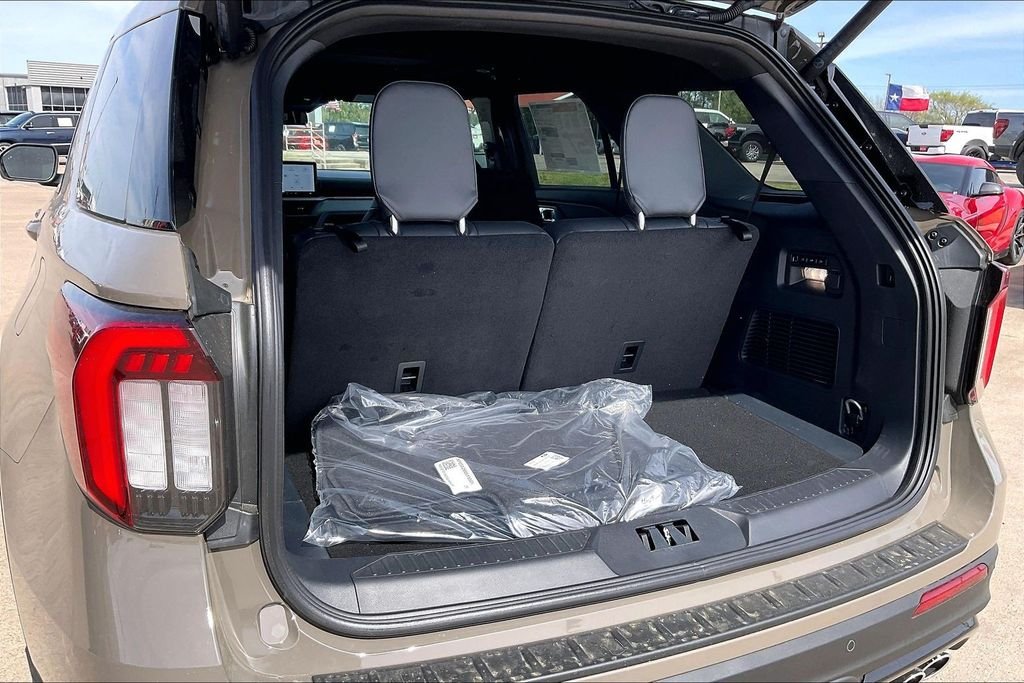 New 2026 Ford Explorer ST 4D Sport Utility