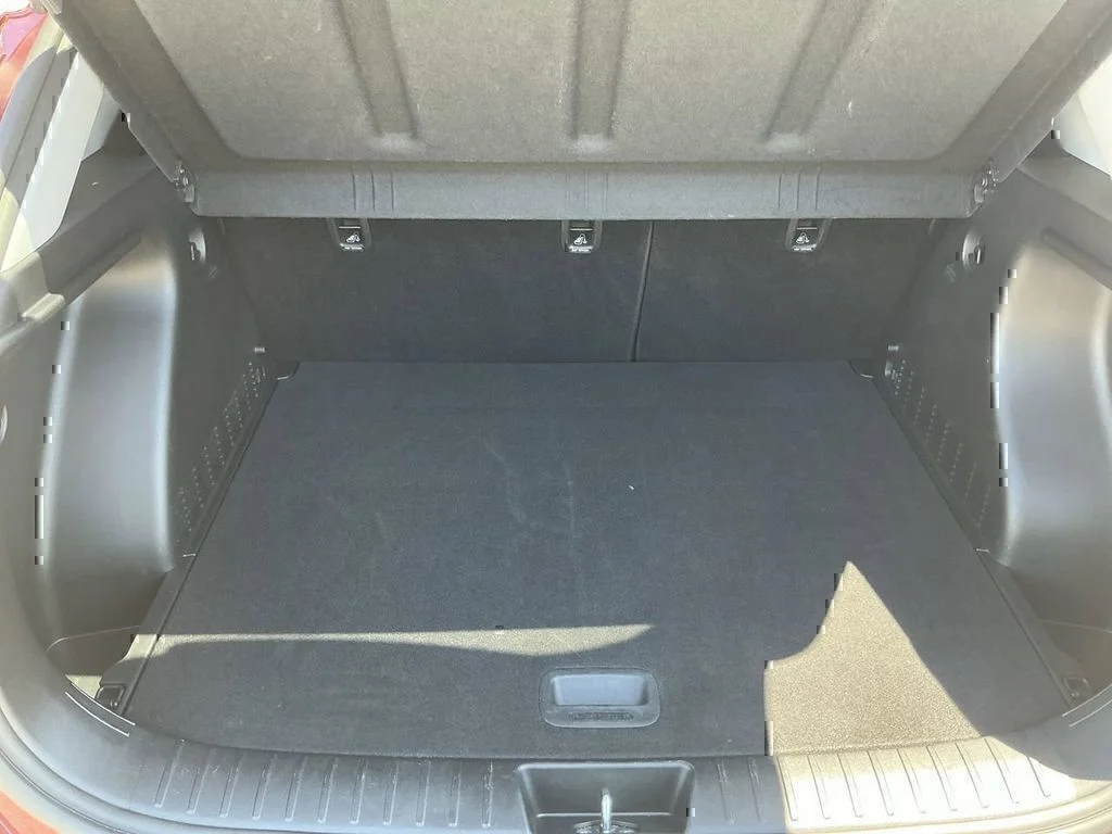 Used 2025 Red Metallic Hyundai SEL image 19