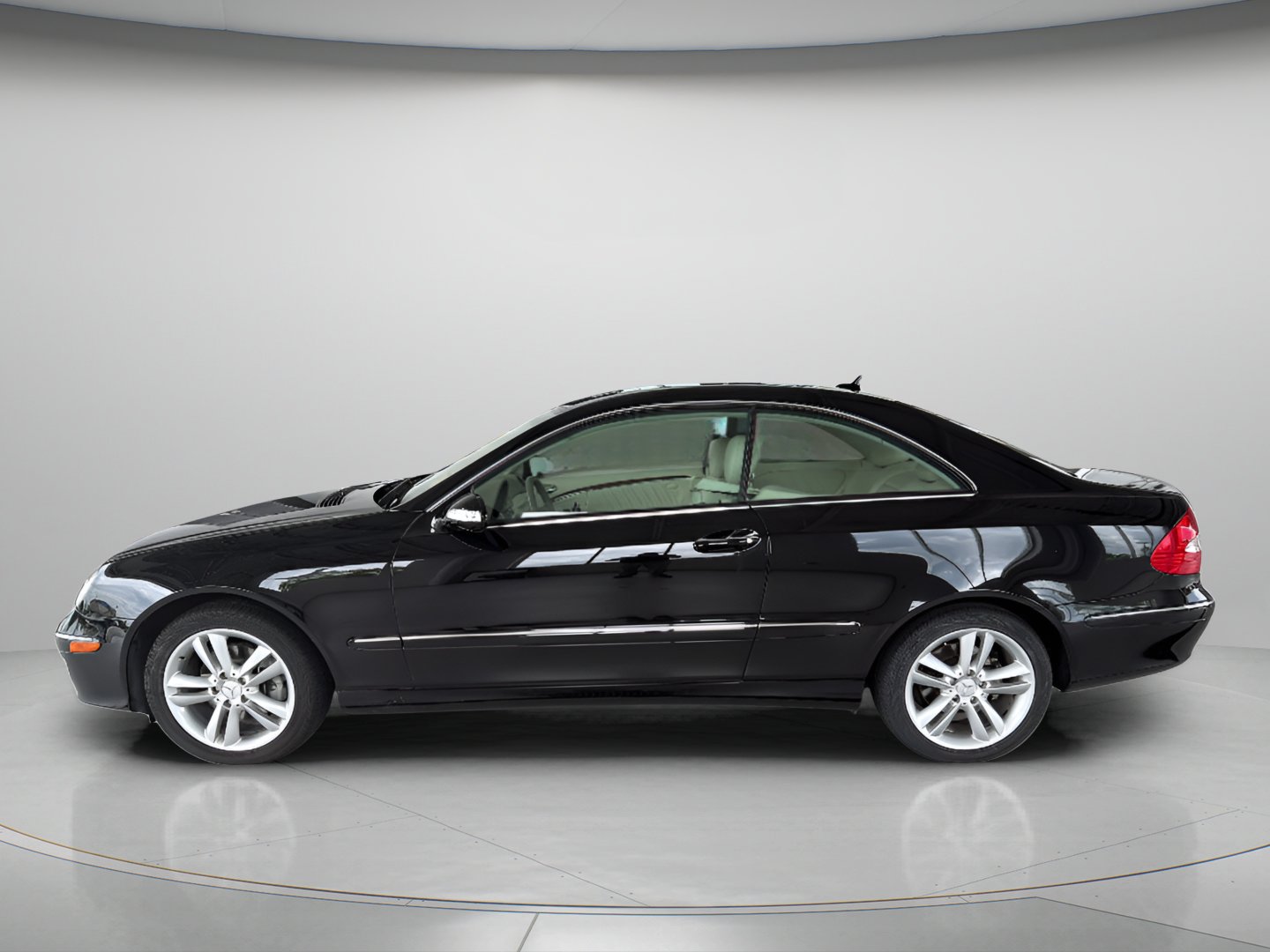 Used 2007 Mercedes-Benz CLK-Class CLK350 with VIN WDBTJ56H87F229990 for sale in Columbus, GA