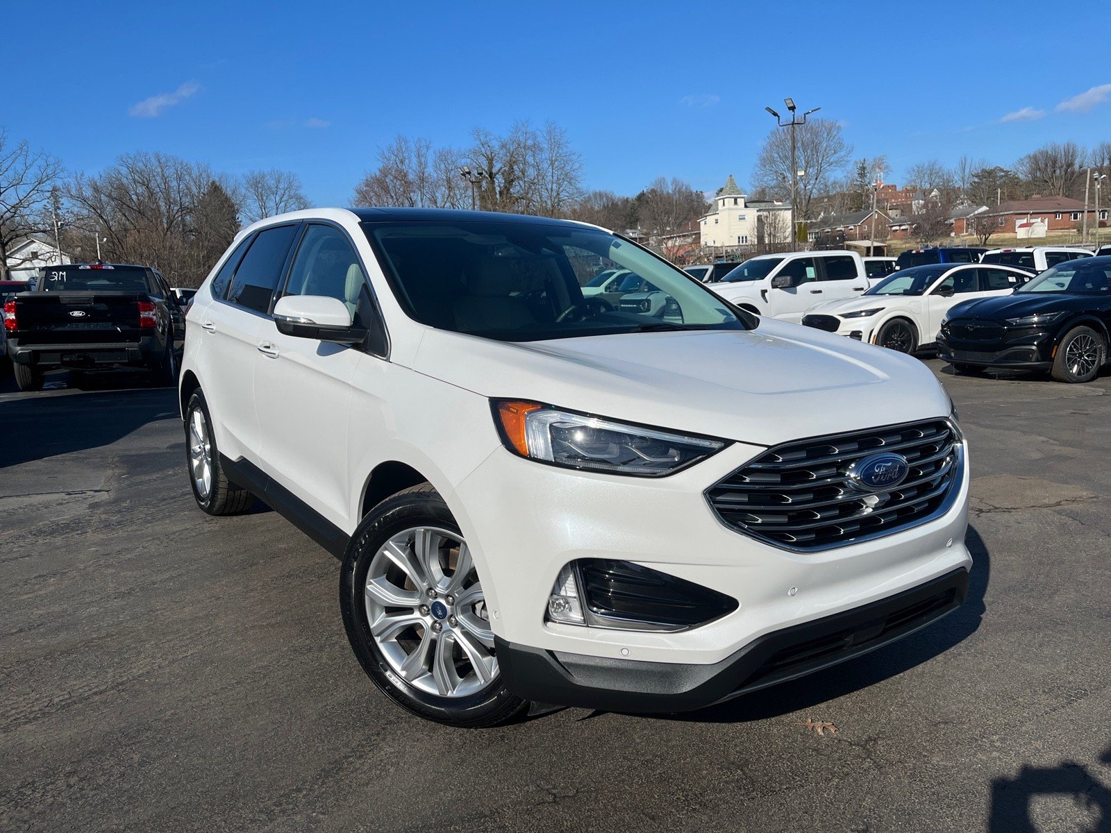 2020 Ford Edge Titanium