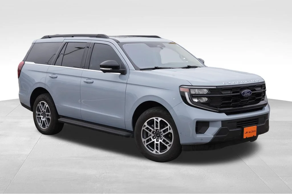 2025 Ford Expedition Active 4x4's photo