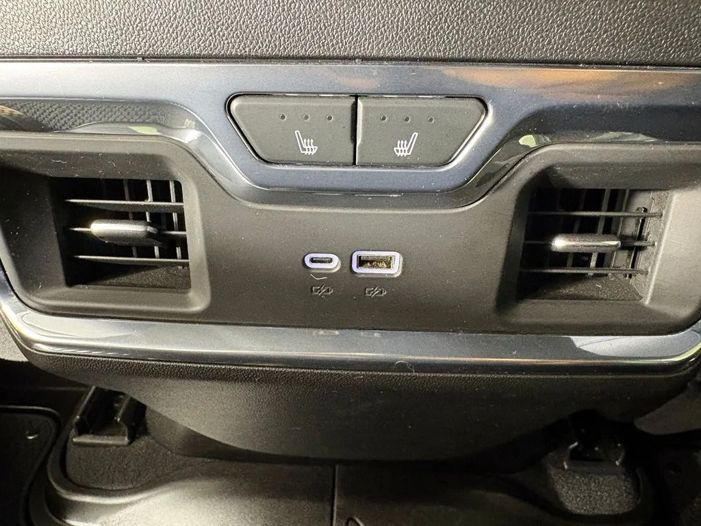 Used 2025 Gray Chevrolet High Country image 46