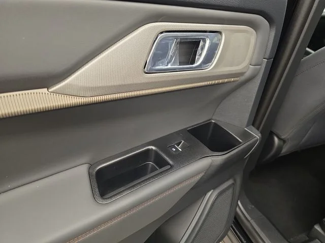 New 2026 Agate Black Metallic Ford Active image 24
