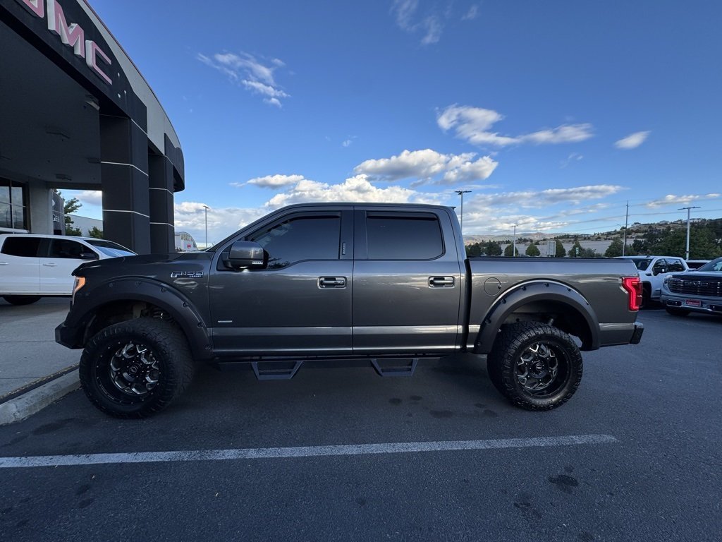 2015 Ford F-150 photo 2