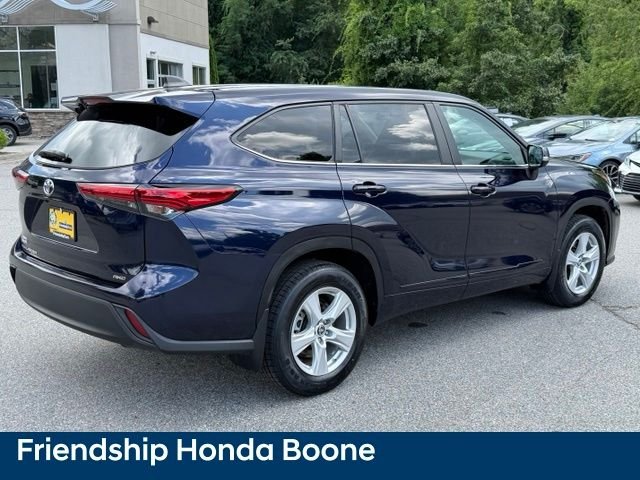 Used 2023 Blue Toyota L image 5