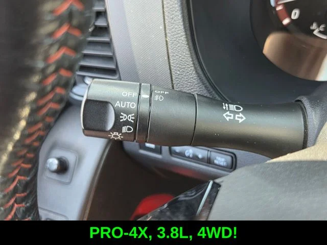 Used 2023 Green Nissan PRO-4X image 31