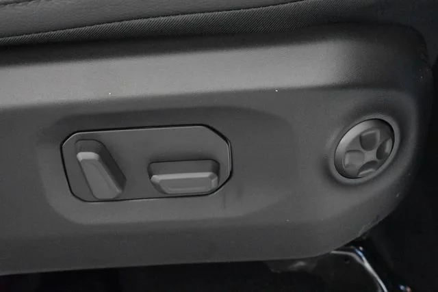 New 2026 Reign Exterior Paint Jeep Sahara image 14