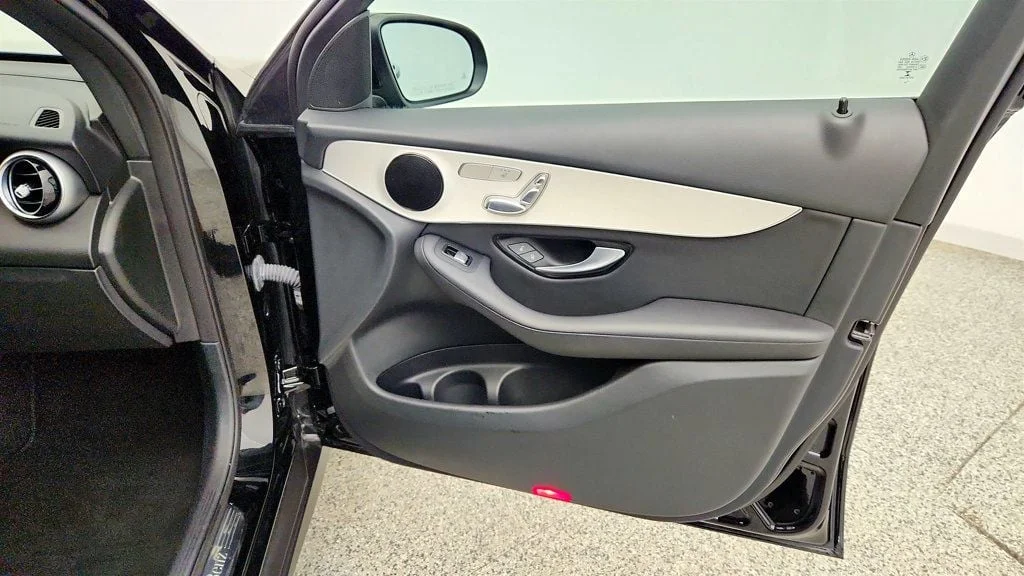 Used 2022 Black Mercedes-Benz GLC 300 SUV w/ Panorama Sunroof & Digital Instrument Cluster image 24