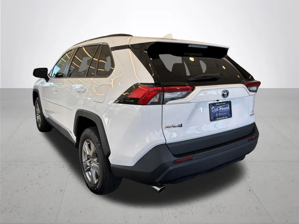 Used 2024 White Toyota LE image 10