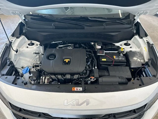 New 2026 Snow White Pearl Kia S image 19