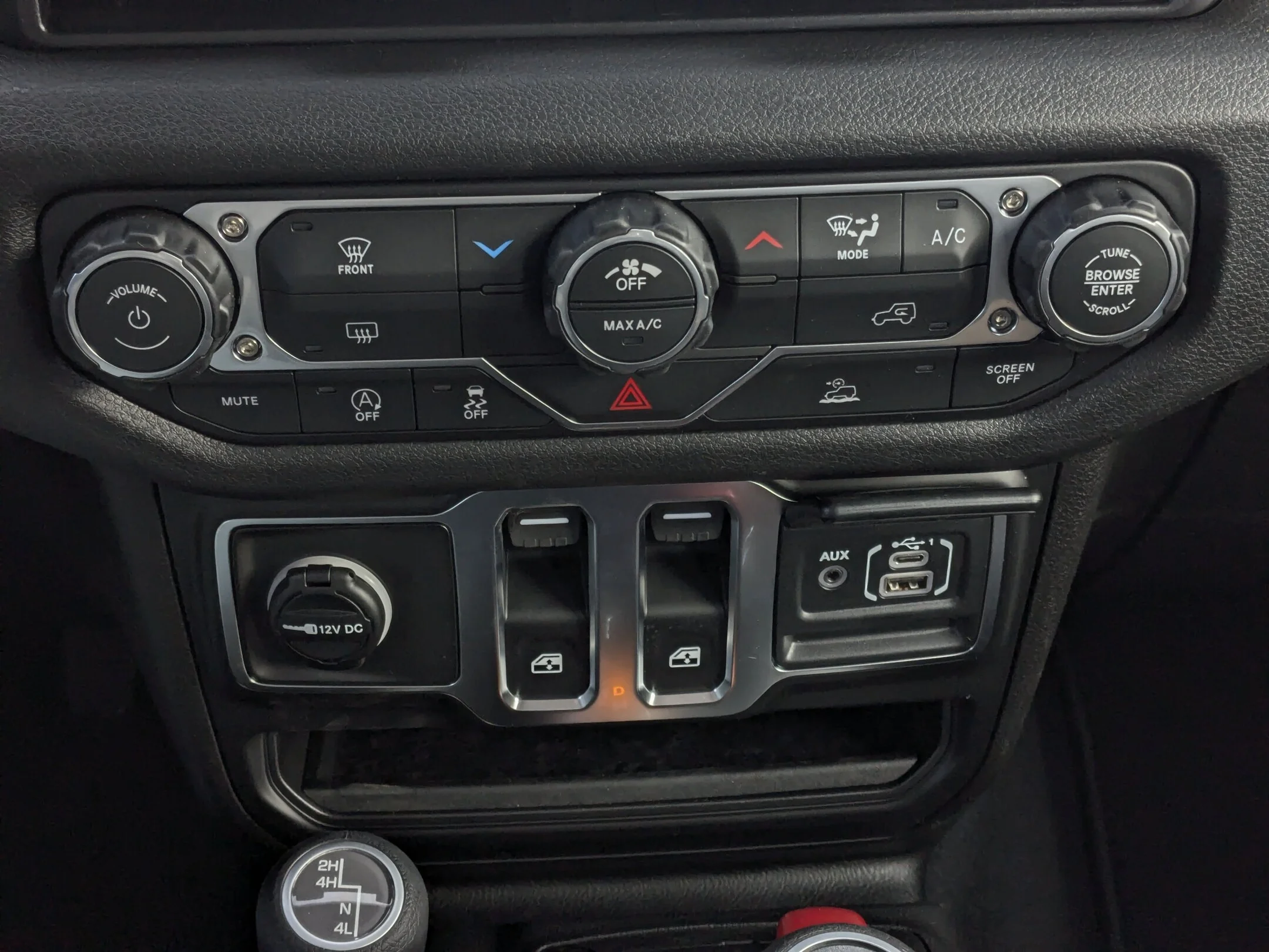 New 2026 Grey Jeep Sport - - Black Freedom Hardtop - 8-Spd Auto - 12.3 Uconnect 5 - Selec-Speed Control & More! image 20