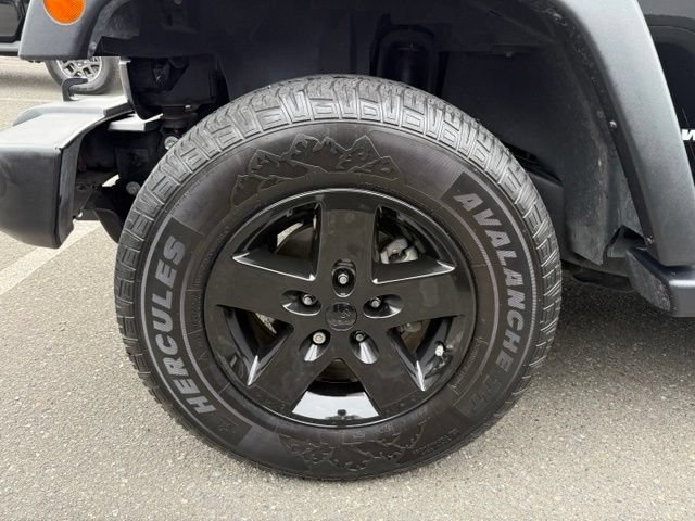 Used 2017 Black Clearcoat Jeep Sport image 6