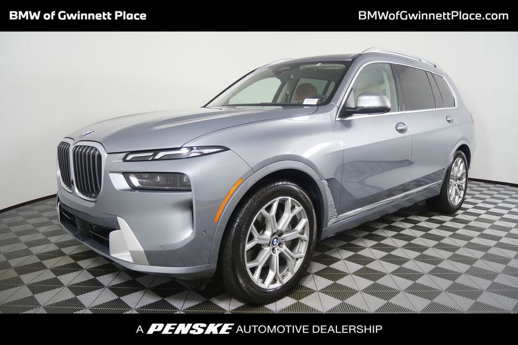 2025 BMW X7 40i