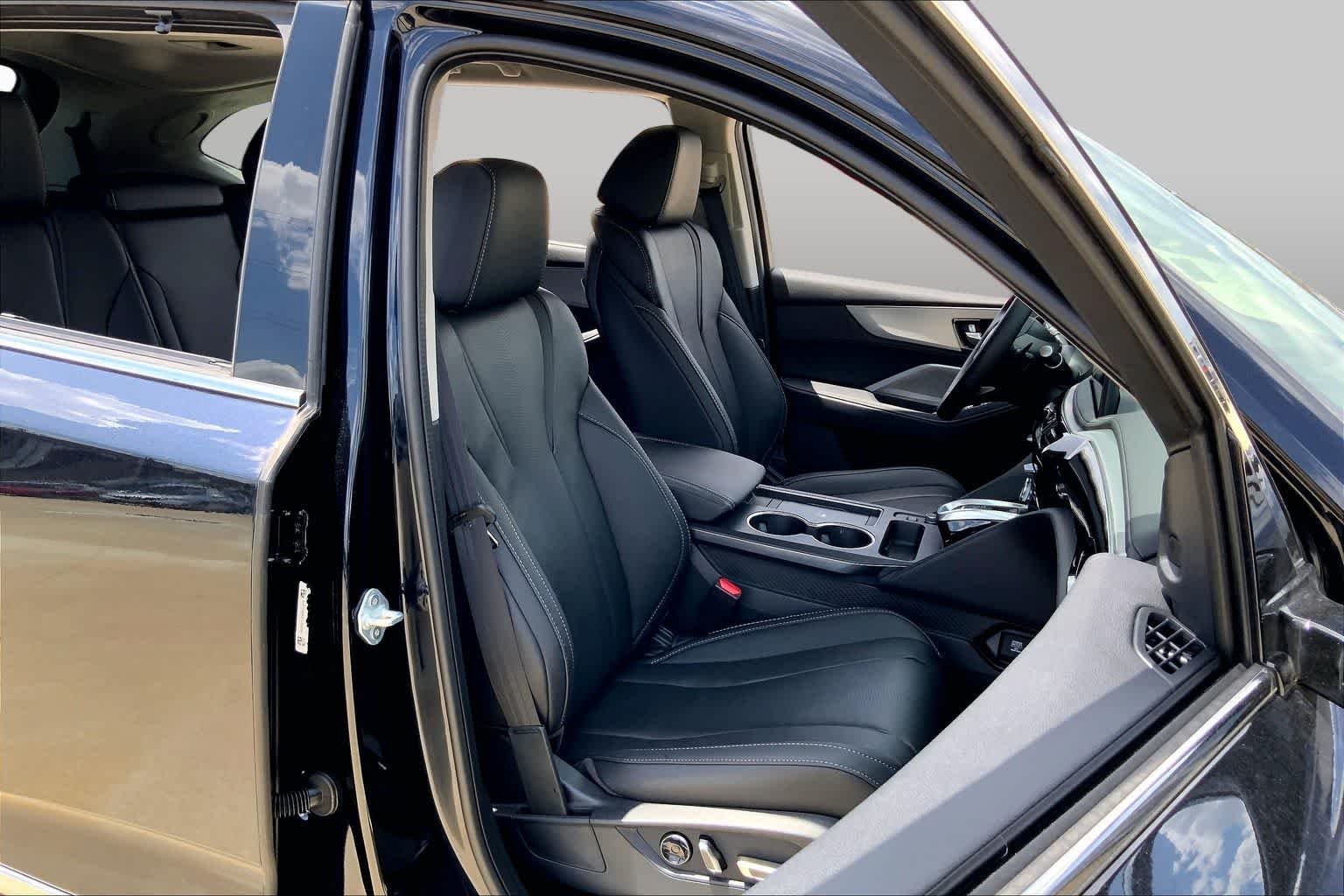 Certified Used 2026 Majestic Black Pearl Acura w/Technology Package image 9