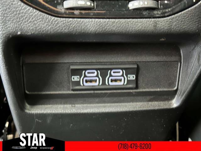 Used 2024 Diamond Black Crystal Pearlcoat Jeep Altitude image 15