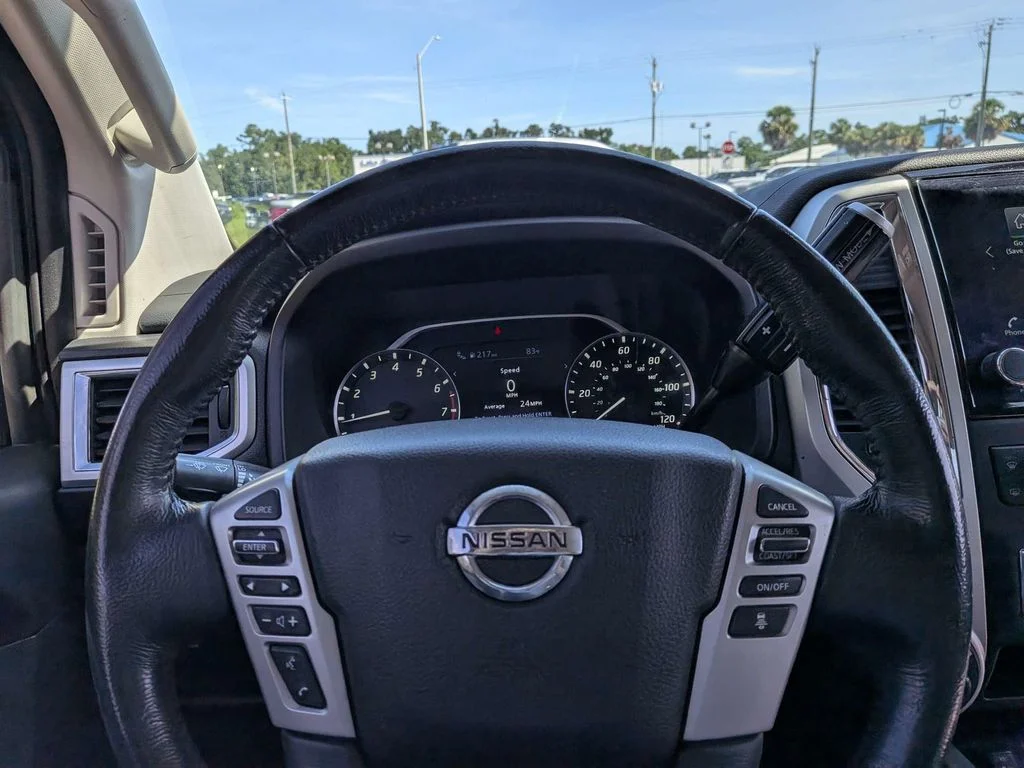 Used 2021 Blue Nissan SV image 19