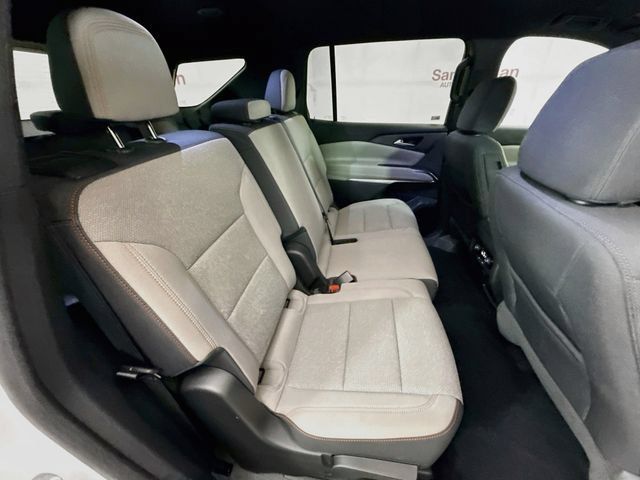 Used 2025 Summit White Chevrolet LT image 27