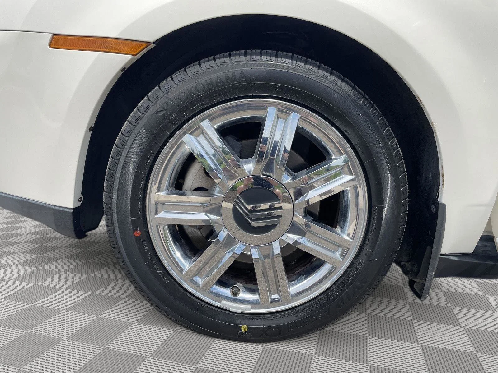 Used 2009  Mercury Premier image 14