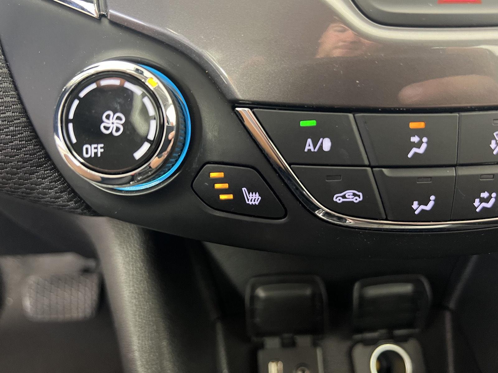 Used 2018 Graphite Metallic Chevrolet LT image 17