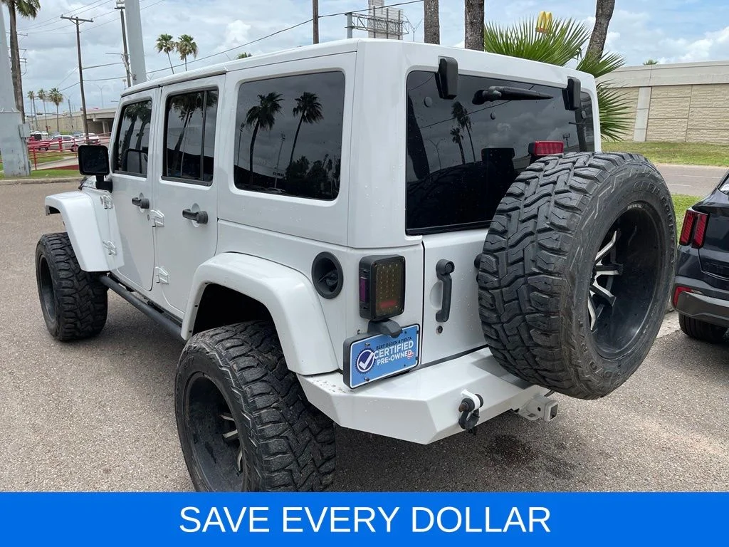 Used 2016 White Jeep Unlimited Rubicon image 4