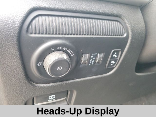 Used 2022 White Pearl Jeep Series III image 7