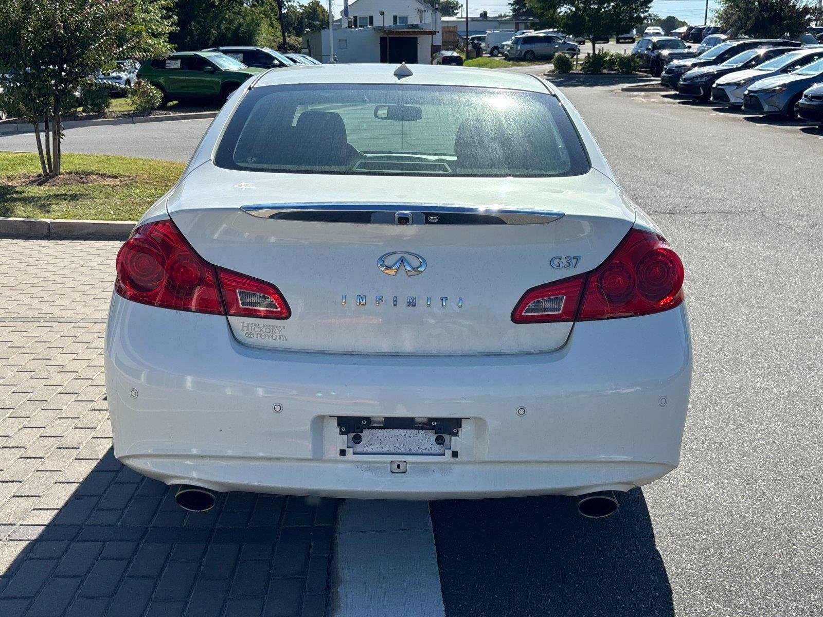 Used 2013 Moonlight White INFINITI Journey image 4
