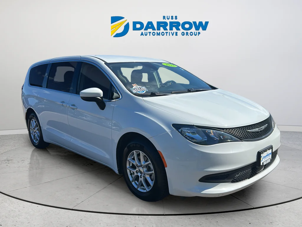 Used 2023 White Chrysler LX image 7
