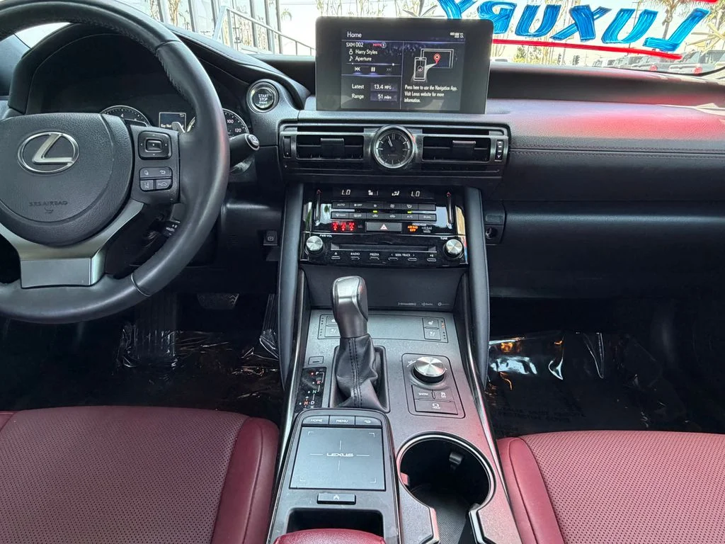 Used 2023 White Lexus 300 image 29