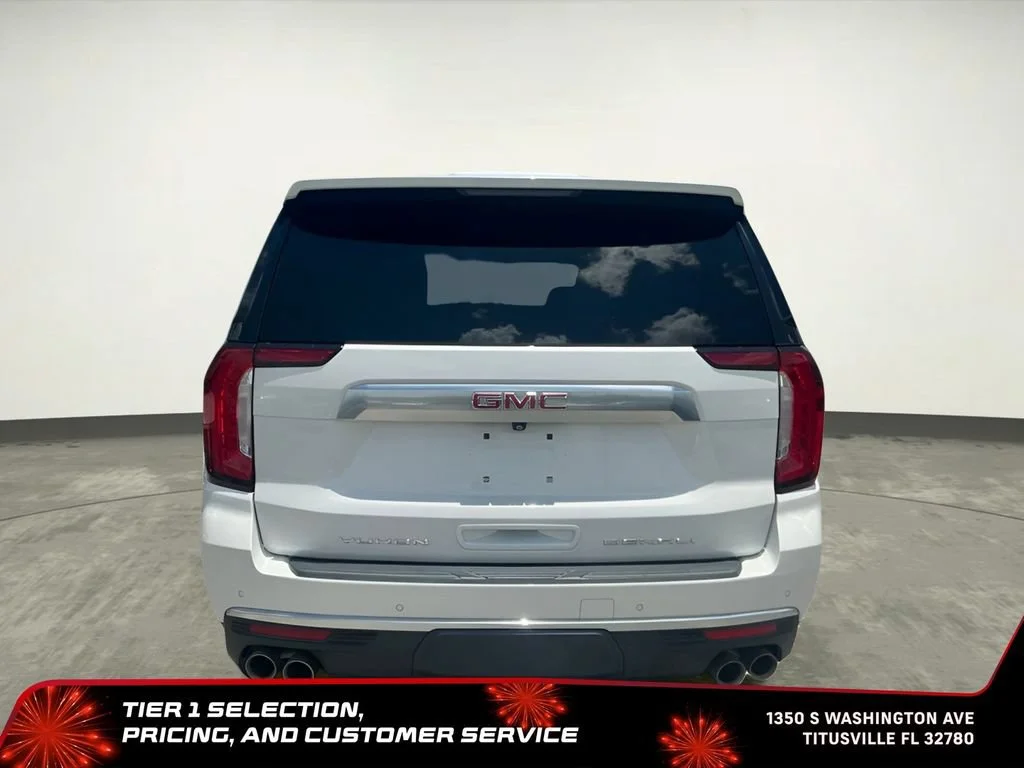 Used 2022 White Frost Tricoat GMC Denali image 7