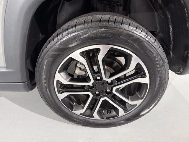 Used 2022 Gray Jeep Limited image 7