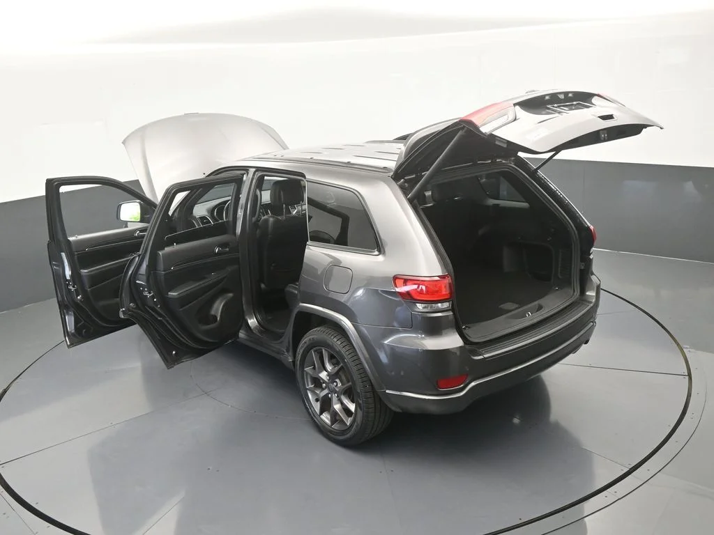 Used 2021 Granite Crystal Metallic Clearcoat Jeep Limited image 66