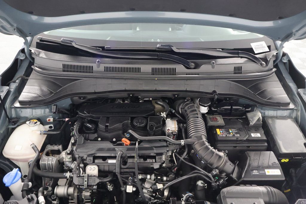 Used 2022 Cactus Hyundai Limited image 15