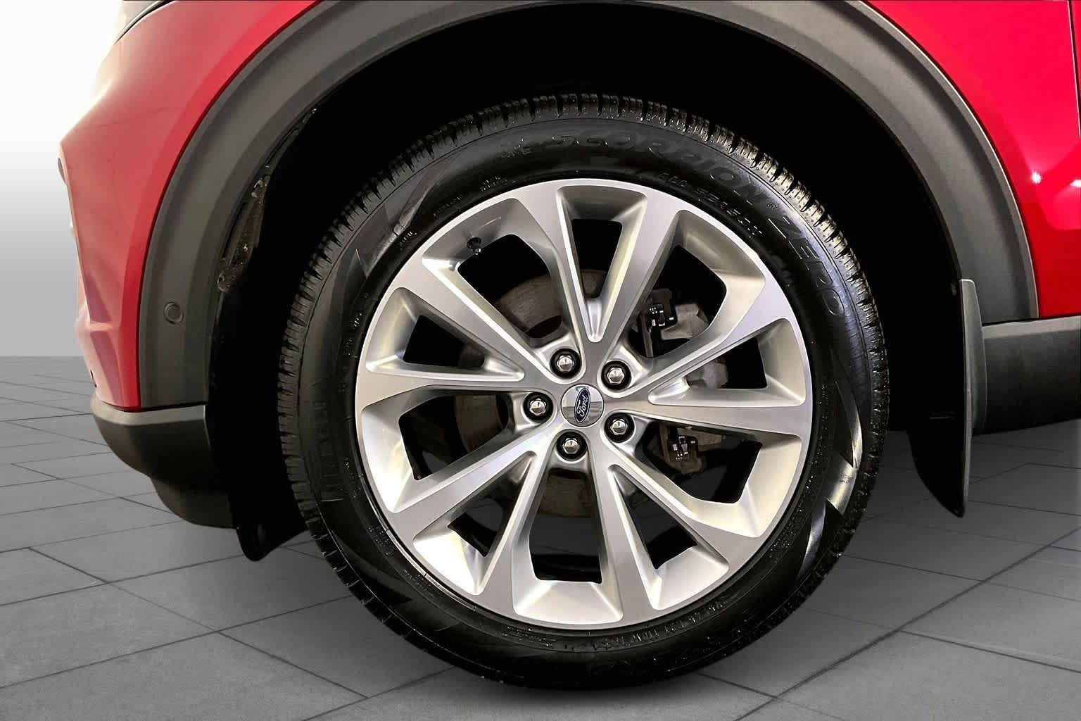 Used 2021 Rapid Red Metallic Tinted Clearcoat Ford Platinum image 18