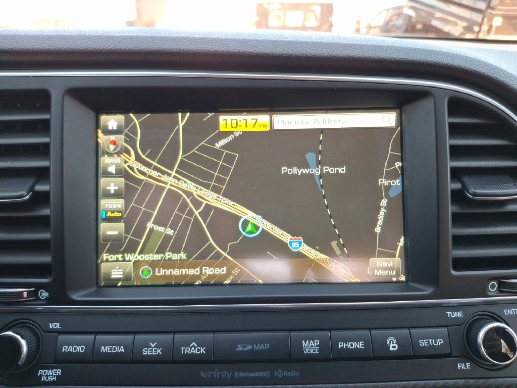Used 2017 Silver Hyundai Sport image 20