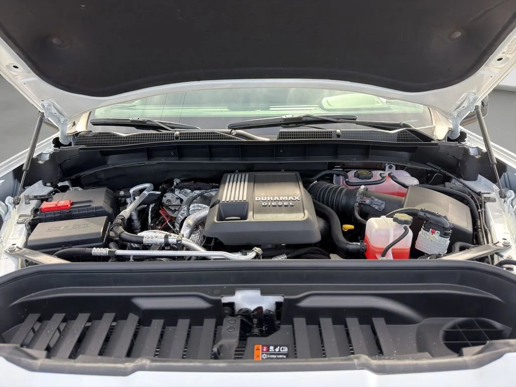 New 2026 Summit White GMC Elevation image 21