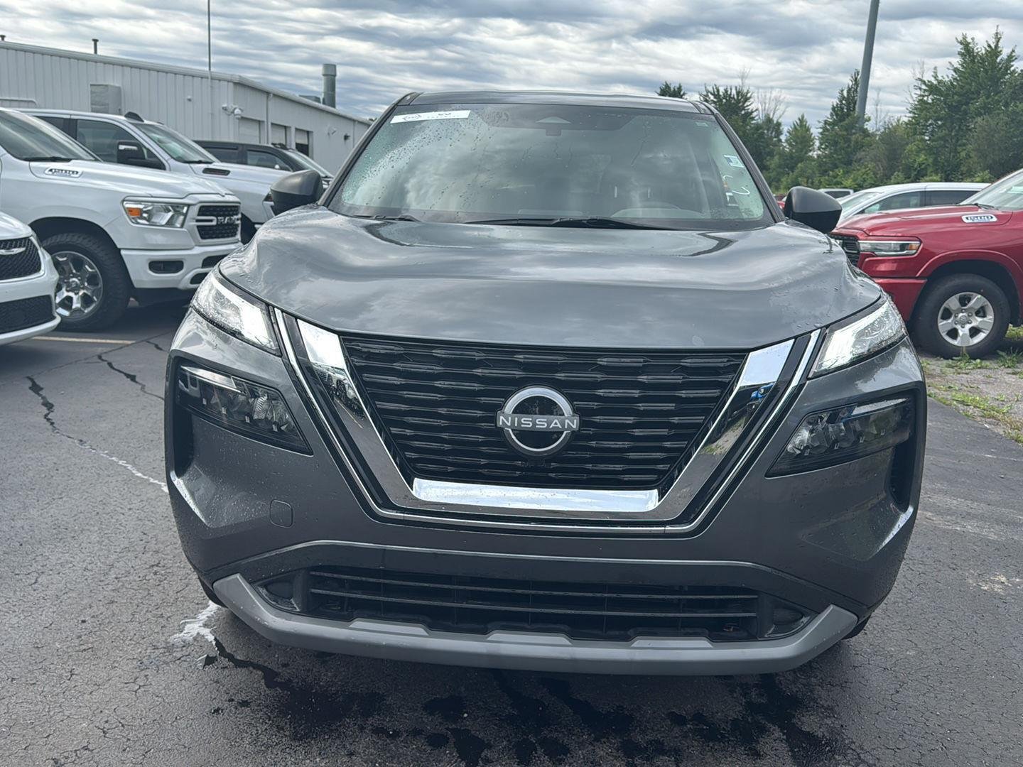Used 2023 Gun Metallic Nissan S image 8
